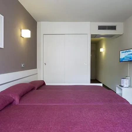 Medplaya Esmeraldas מלון דירות טוסה דה מאר