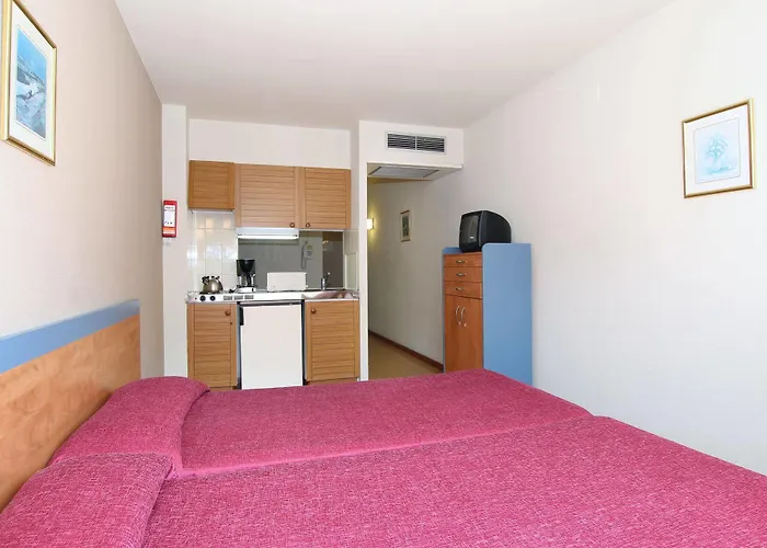 Apart Otel Medplaya Esmeraldas Tossa de Mar