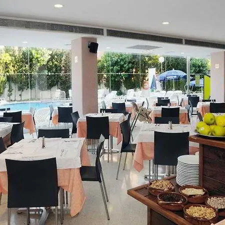Apartmanhotel Medplaya Esmeraldas 3*