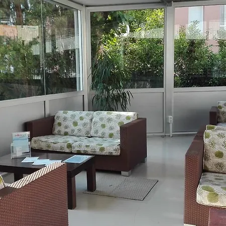 公寓式酒店 梅德普拉亚埃斯梅拉达公寓式酒店 3*